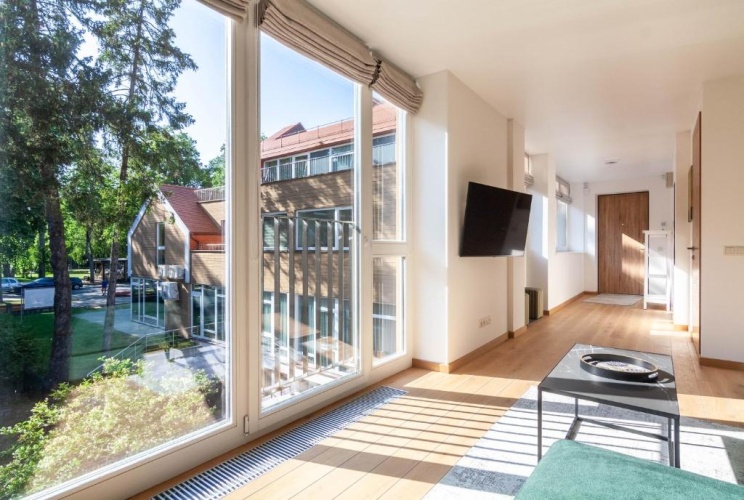 2 Bedrooms Apartment