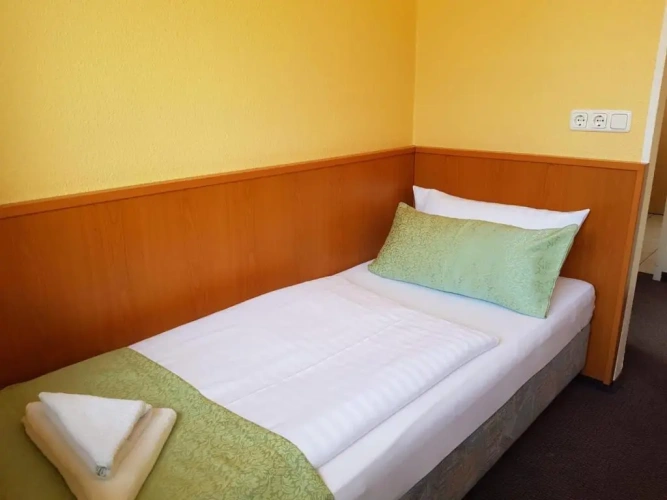 Standard Single room