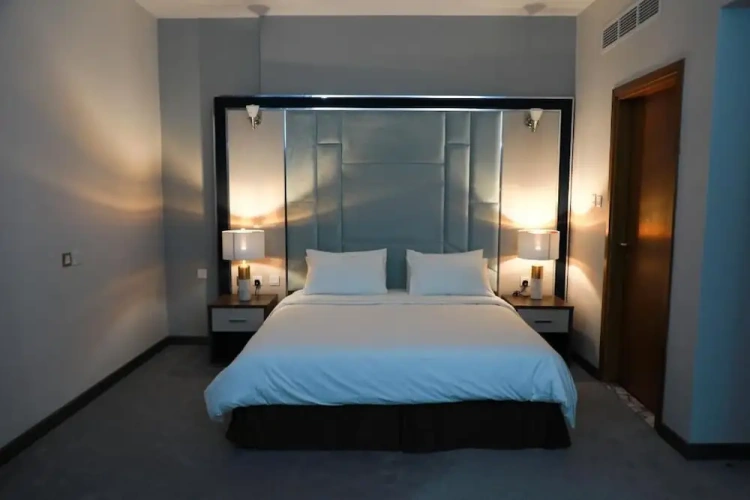 Deluxe Suite
