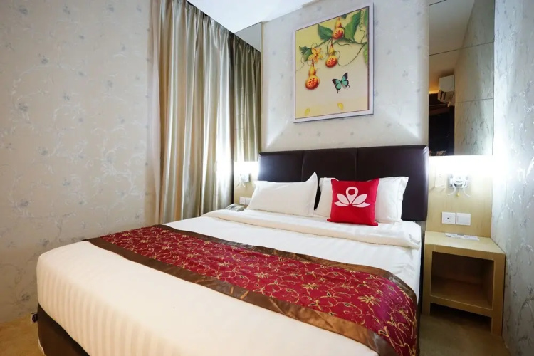 Cardinal Lucky Star Hotel