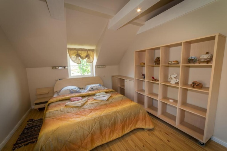 Standard Family room