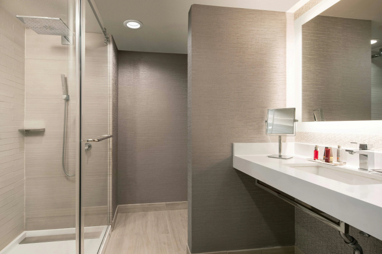 Marriott Riverside At The Convention Center photo 10
