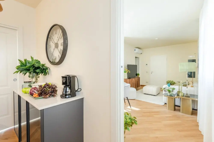 Borgo House an Apartment With Garage