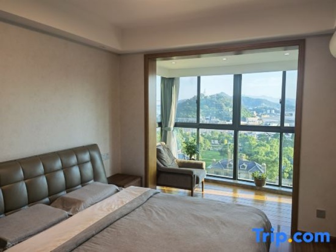 3 Bedrooms Luxury Suite with sea view