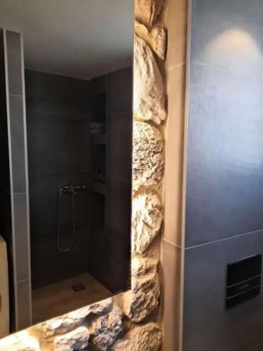 Relaxing Luxury Suite