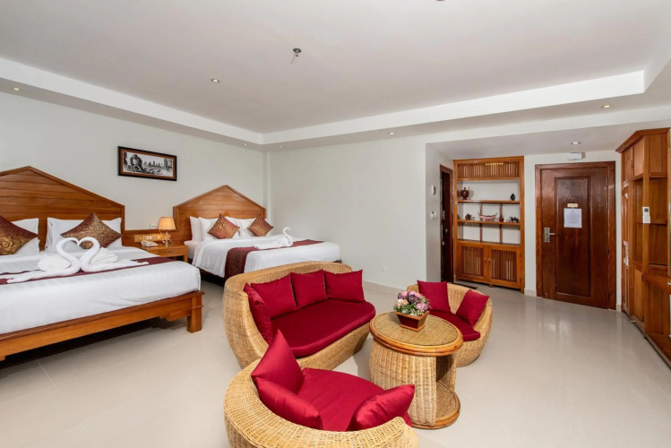 Aristocrat Residence & Hotel