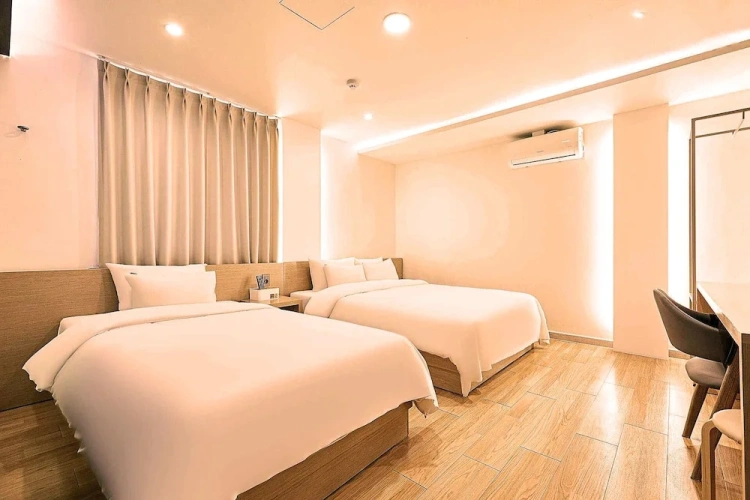 Deluxe Twin room