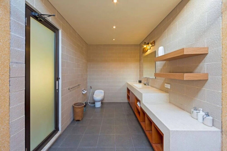 Modern 3-bedroom Puteri Villa