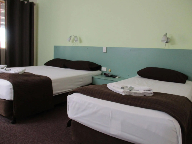 Longreach Motel