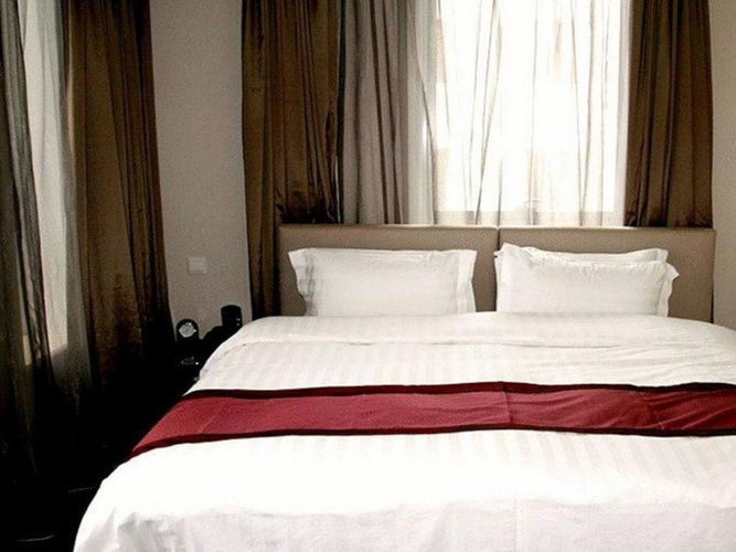 Deluxe Single room