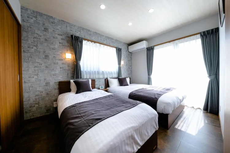 3 Bedrooms Cottage