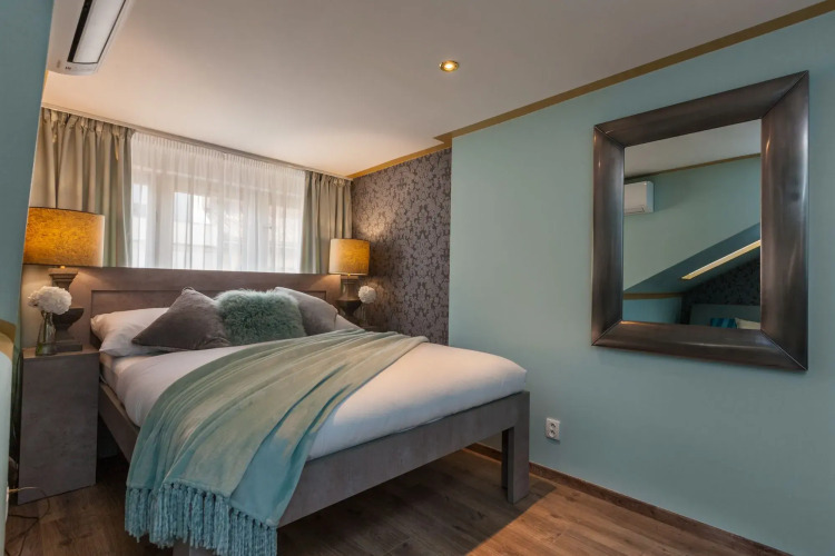 Gorgeous Prague RoomsOver view