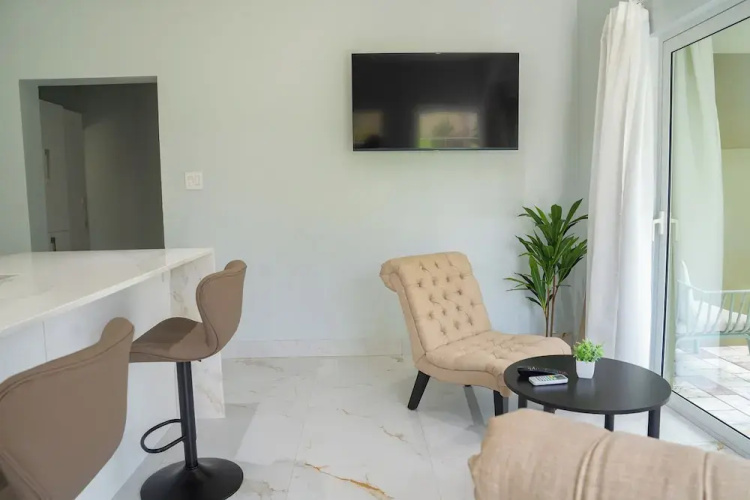 Paradise Suite