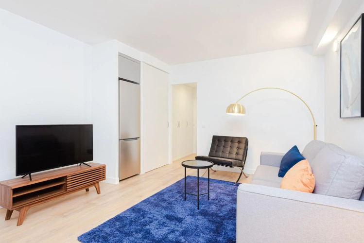 Premium Accomodation in La Rosaleda - Madrid