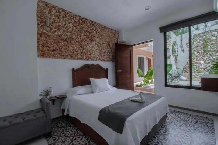 Deluxe Double room with city view