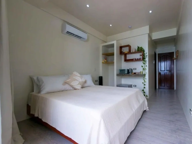 Standard room with balcony and beachfront