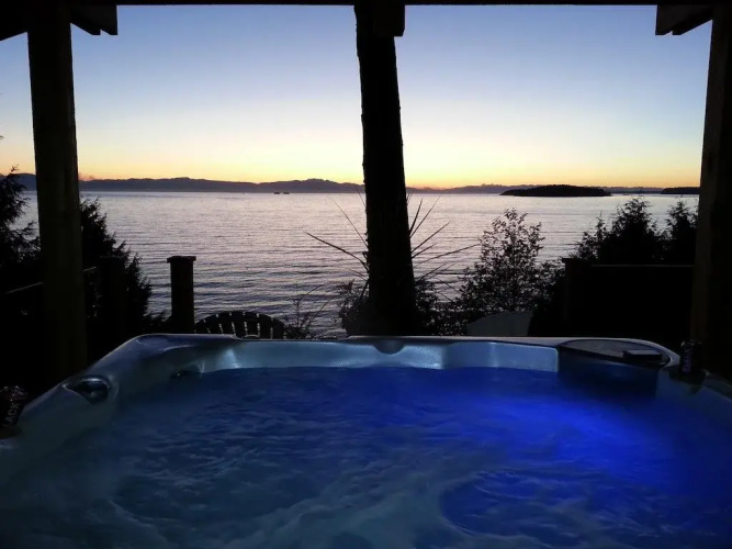 Beachside by the Bay Waterfront Suites