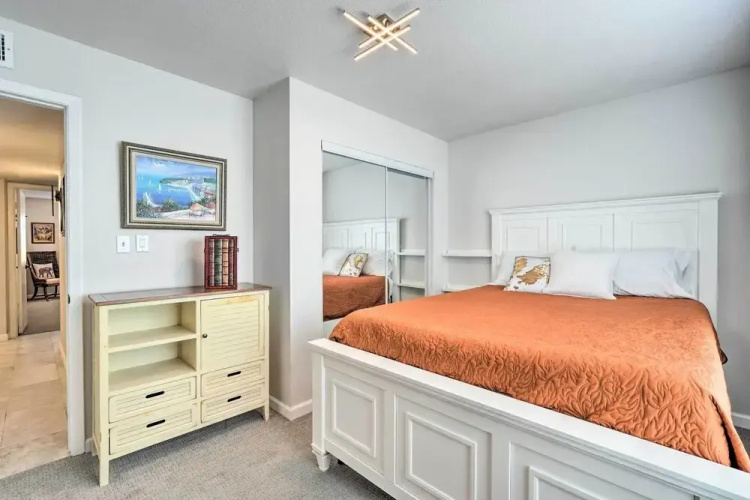 Spacious Home w/ Pool & Grill in Phoenix!