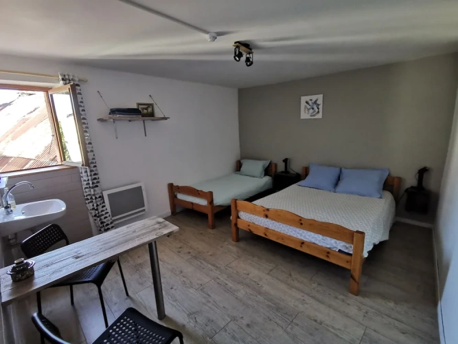 Standard Triple room with mountain view