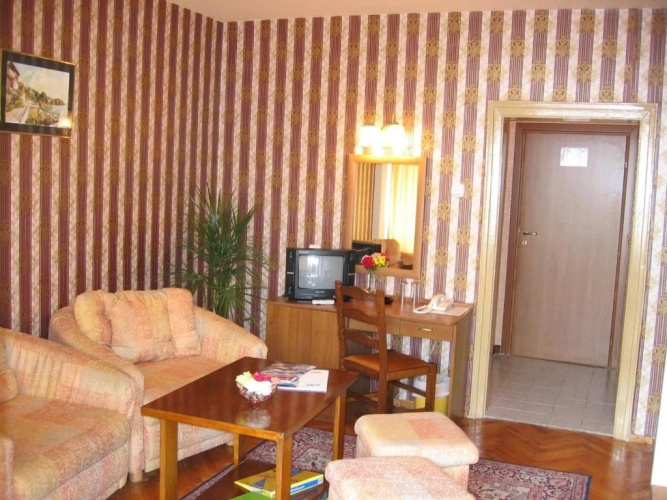 1 Bedroom Suite with balcony