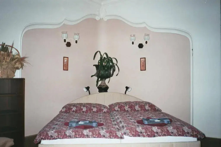 Hotel Lux