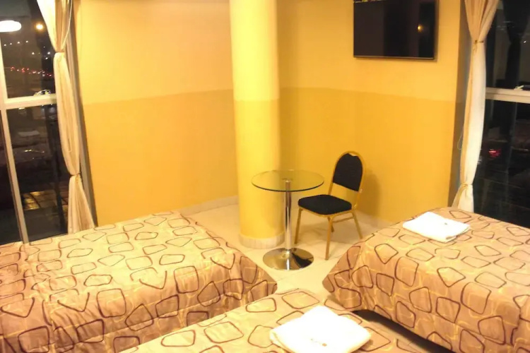 Reyna Hotel