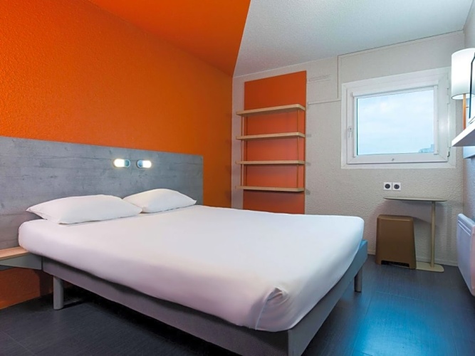 Standard Sextuple room
