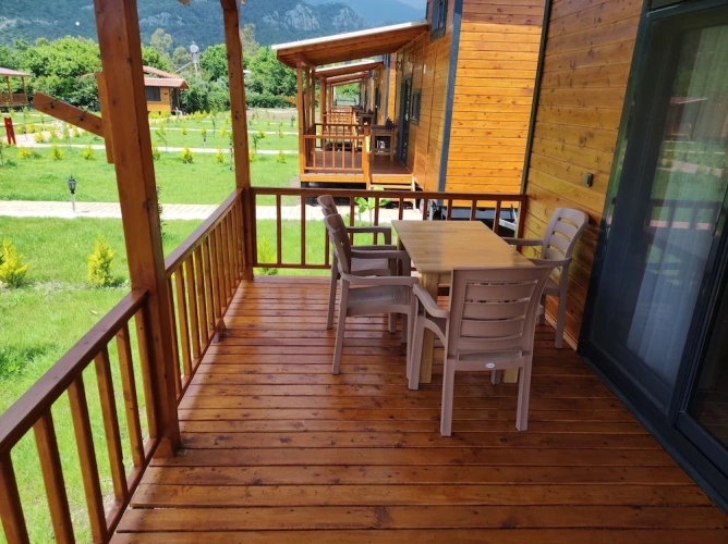 2 Bedrooms Family Bungalow with garden view