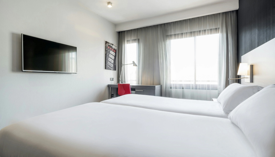 Ilunion Suites Madrid photo 6
