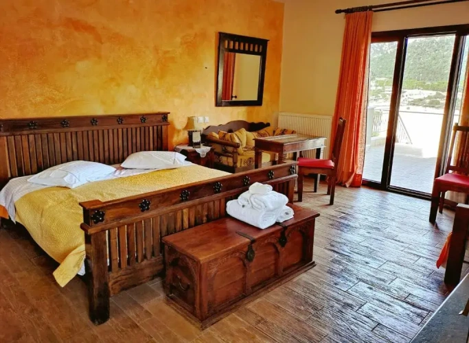 Deluxe Family room