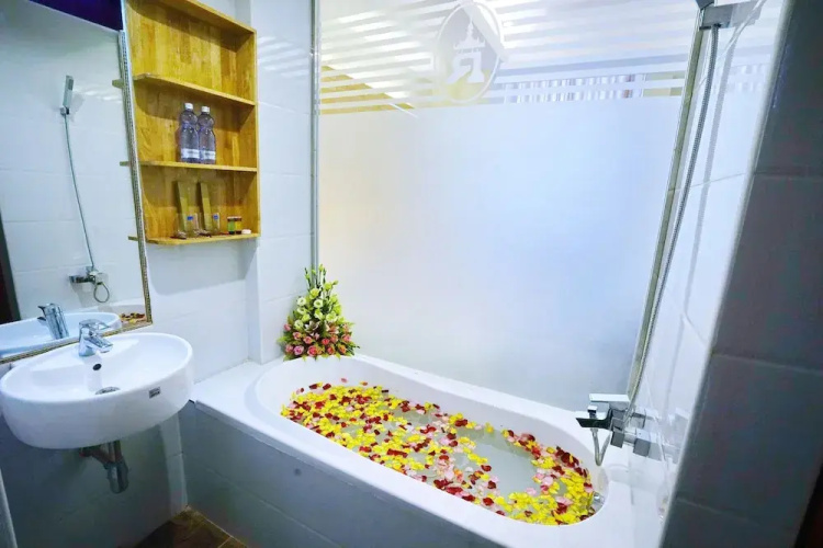 Relax Mandalay Hotel