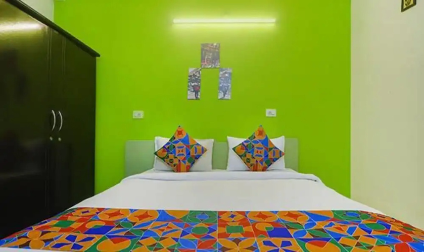 FabHotel Broholic