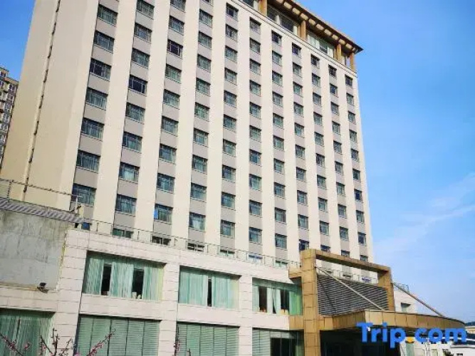 Phoenix International Hotel