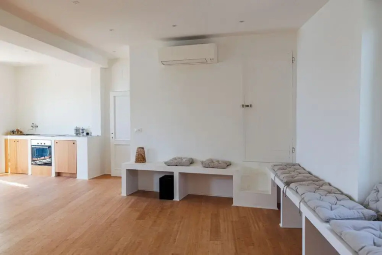 Newly Renovated Ocean View Flat