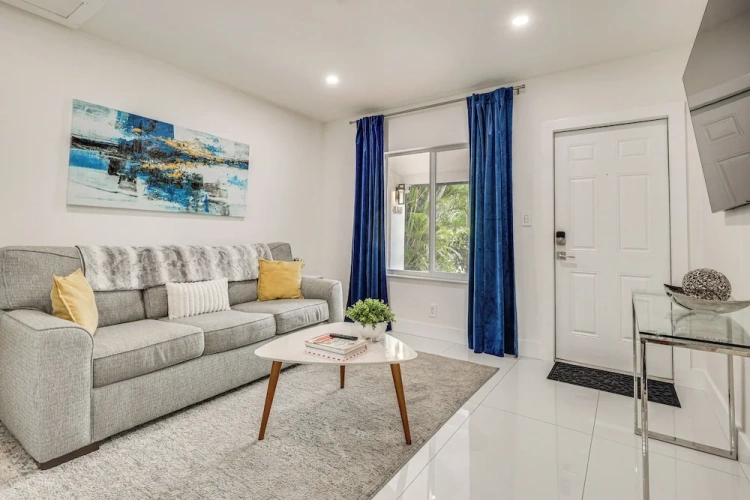 1 Bedroom Apartment
