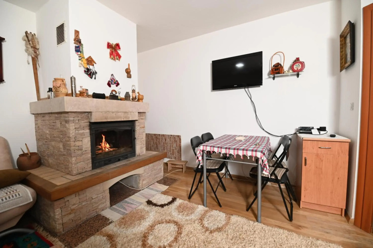 Apartment Tom