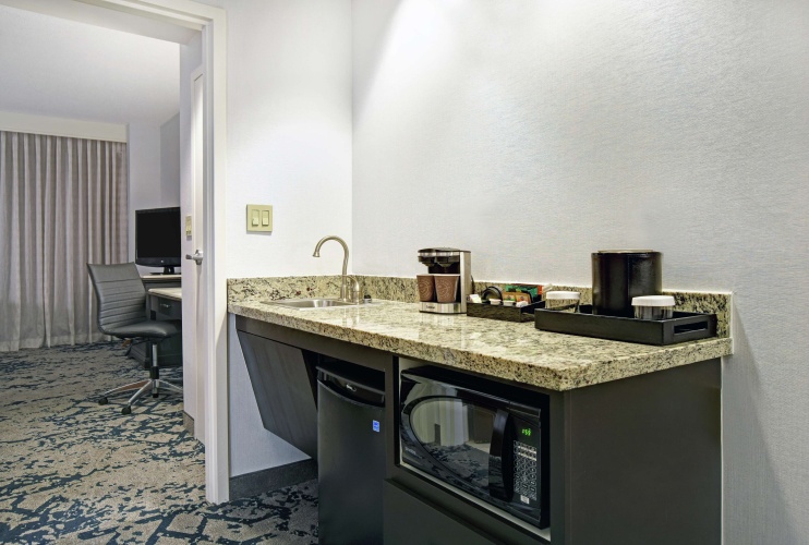 Embassy Suites by Hilton Charleston photo 31