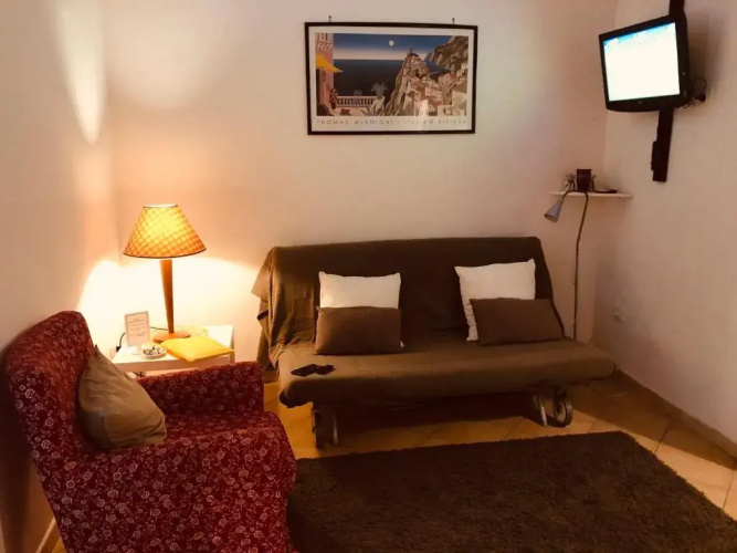 Caio Asinio Apartment