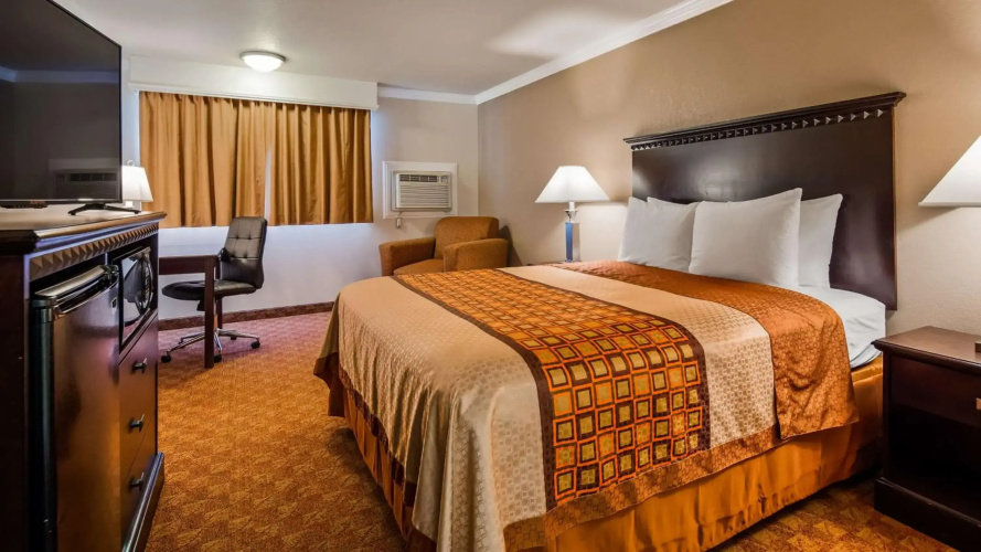 Lompoc Valley Inn & Suites