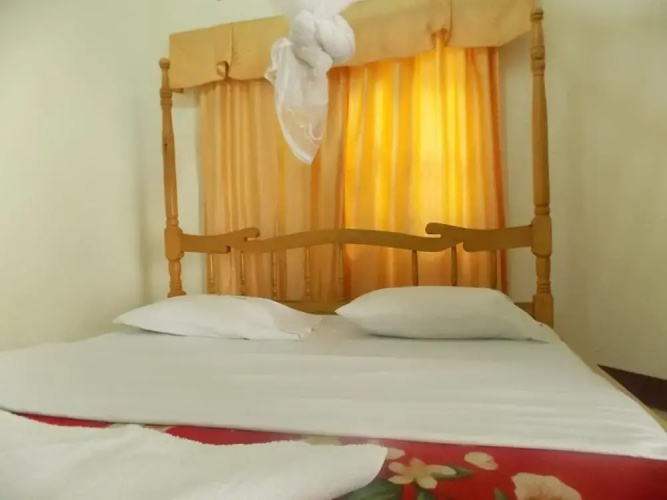Town View Hotel