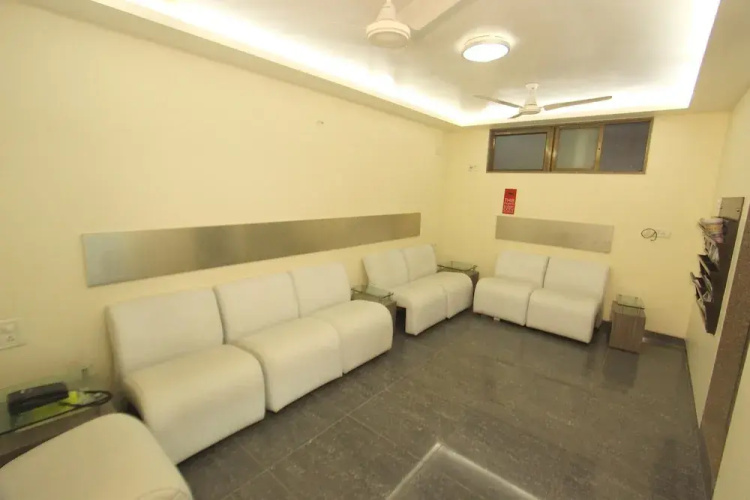 OYO 1377 Hotel Alfa