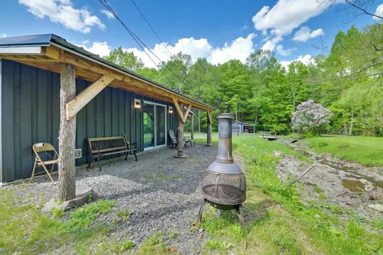 Cozy Catskills Cabin - 12 Mi to Windham Mountain!