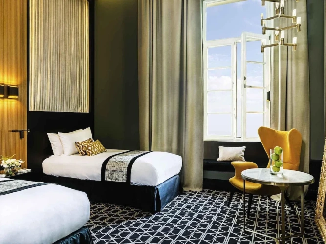 Deluxe Twin room with courtyard view