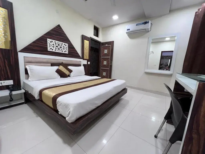 Hotel Sehmi's Best Rest Inn