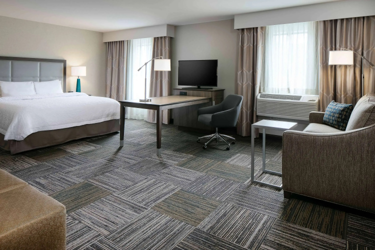 Hampton Inn & Suites Hudson