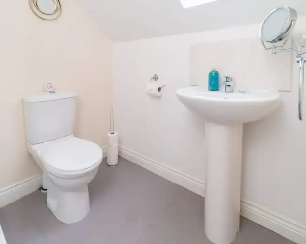 4BR Westlake Accommodation