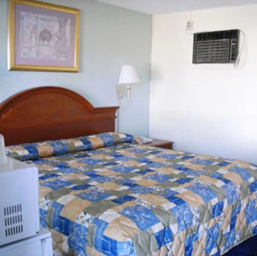 Whispering Pines Motel