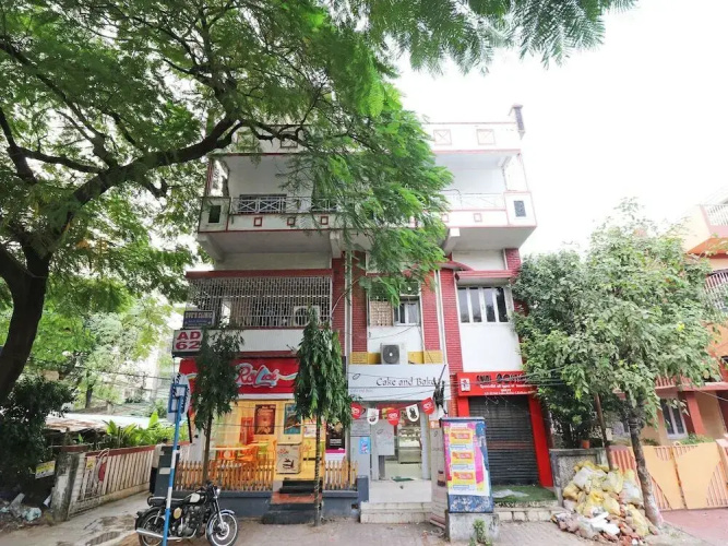 Studio Atrium by OYO Rooms