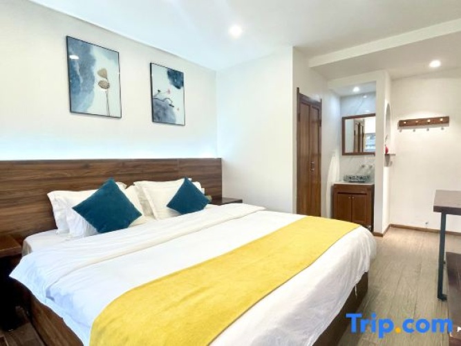 Deluxe Double Cottage with river view