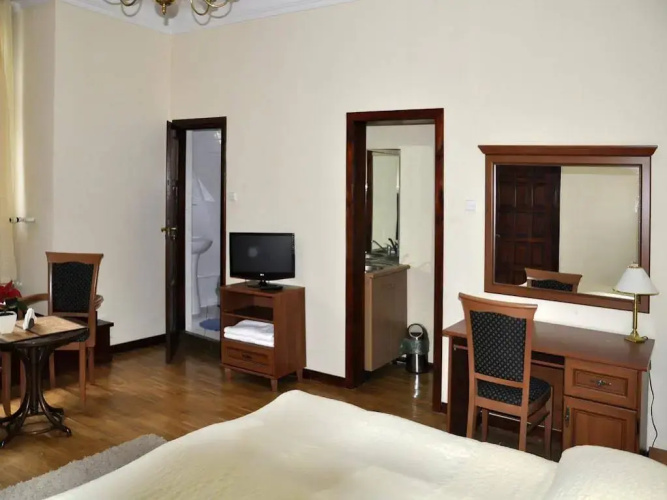 Daria Dworek Mysliwski Hotel